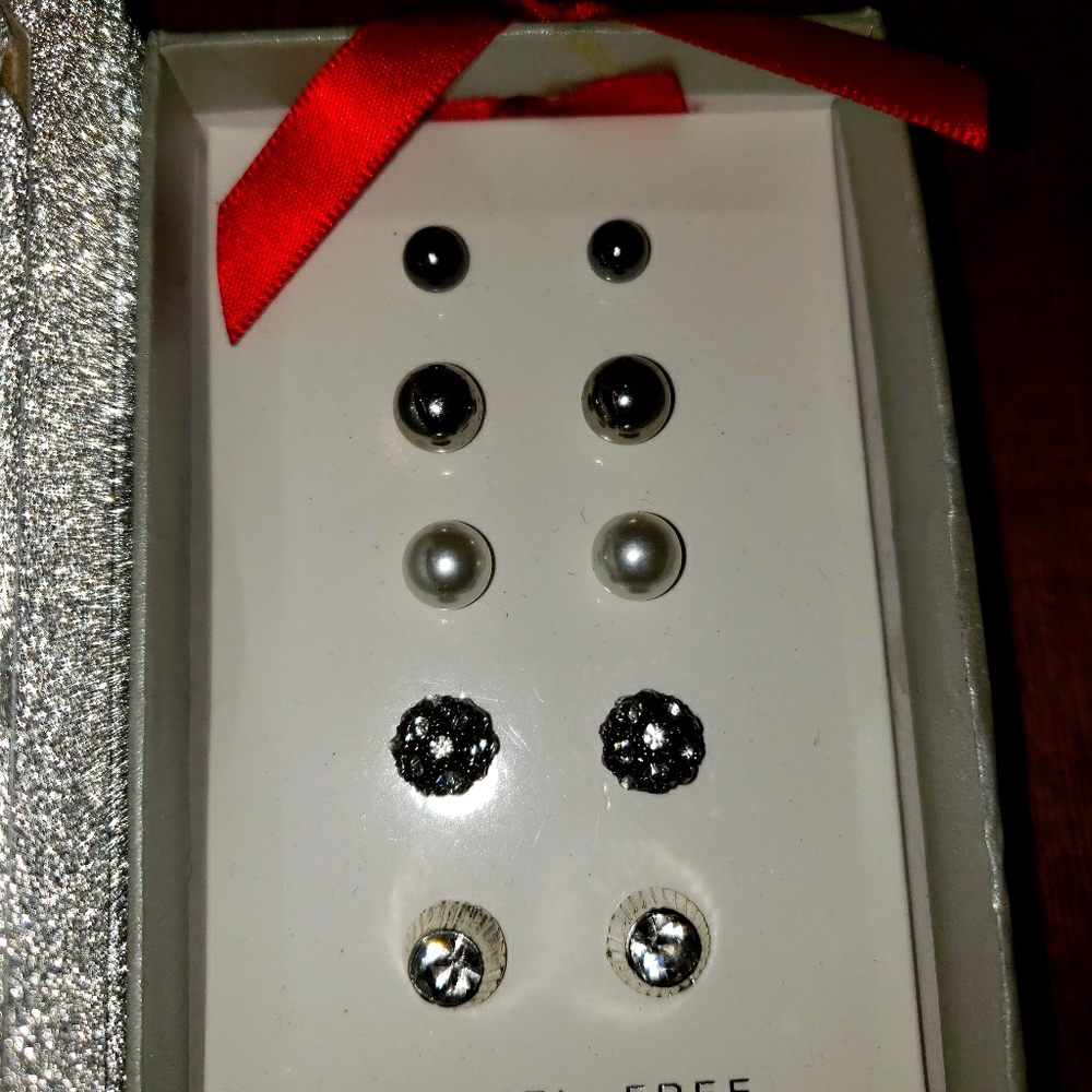 Set of 5 nickel free stud earrings